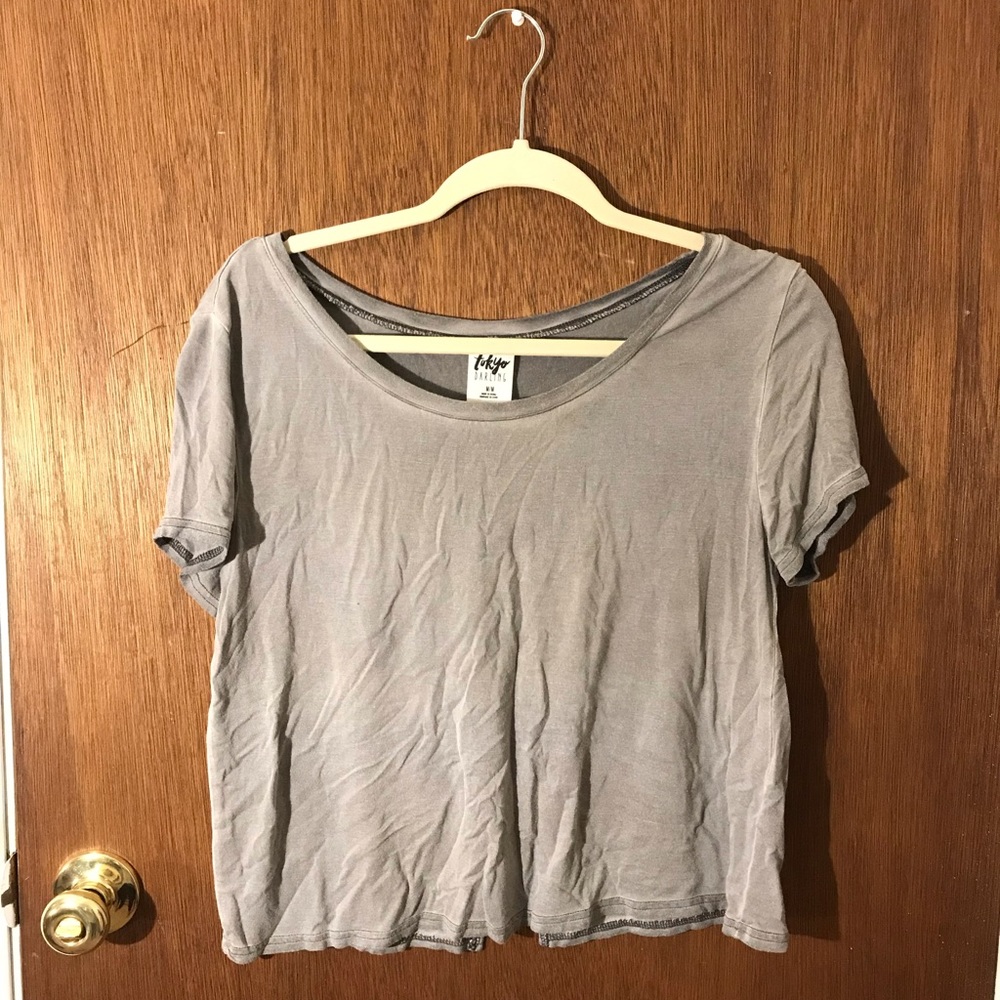 Gray tee with back slit